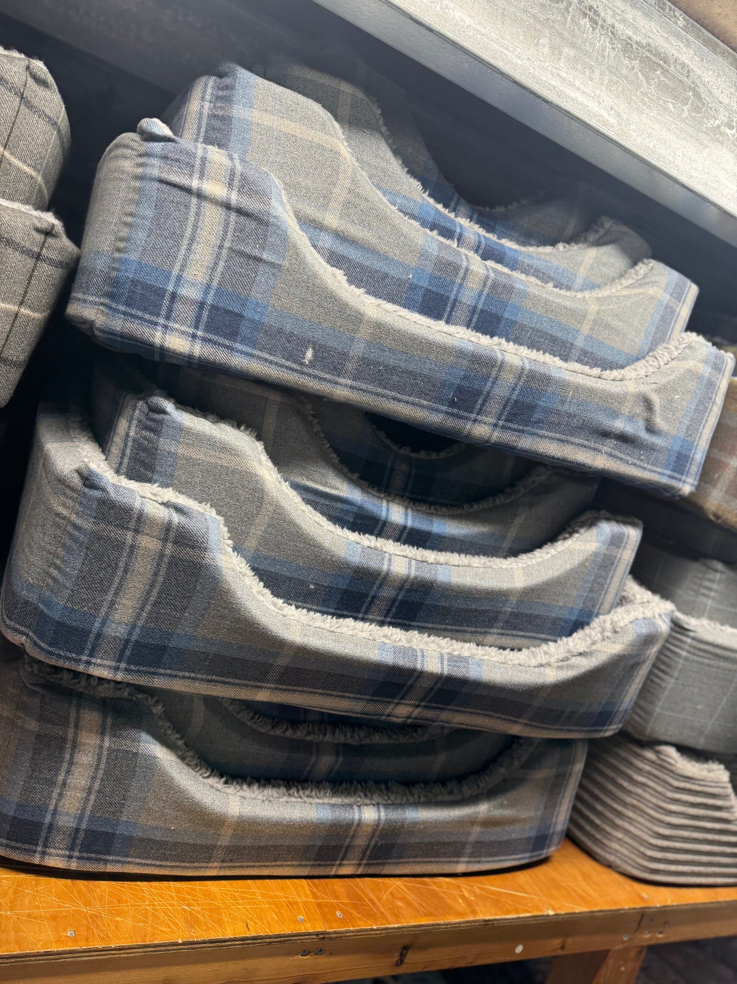 Dreamy Dog Beds: Snuggly, Stylish & Washable - Rectangular